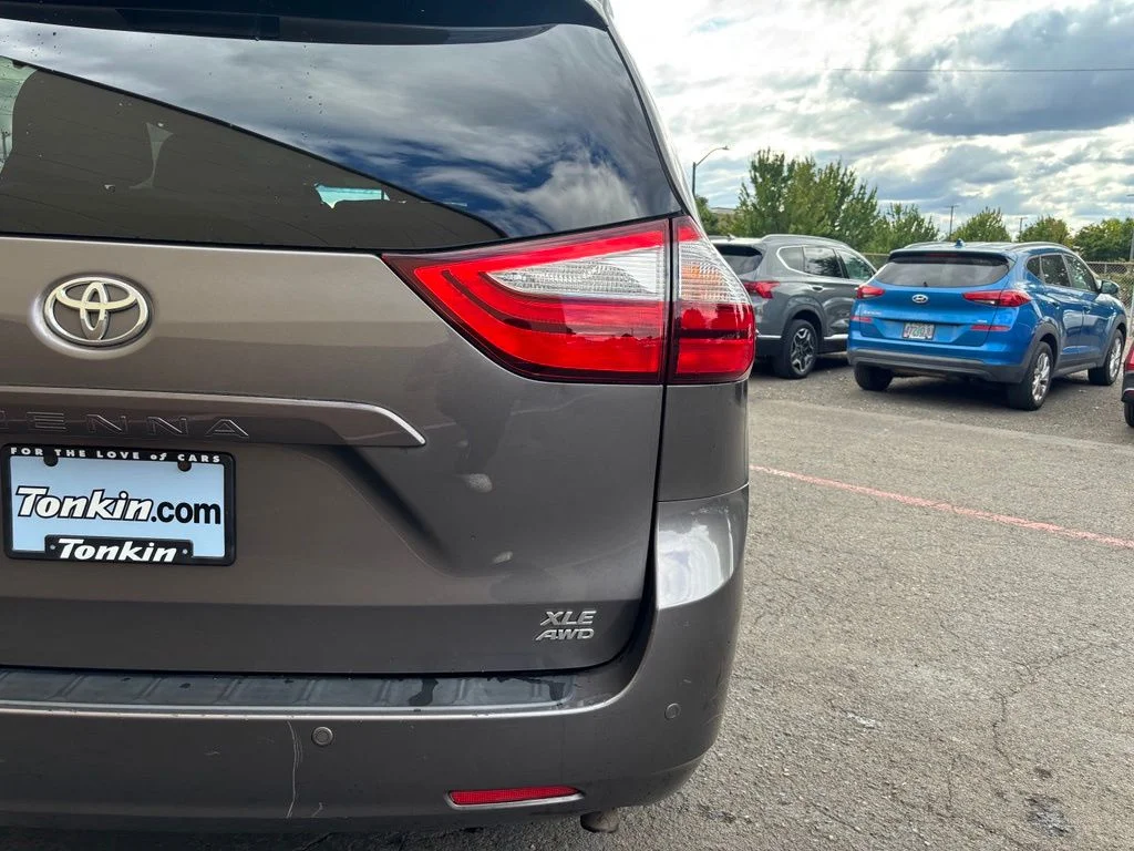 Used 2017 Predawn Gray Mica Toyota XLE image 6
