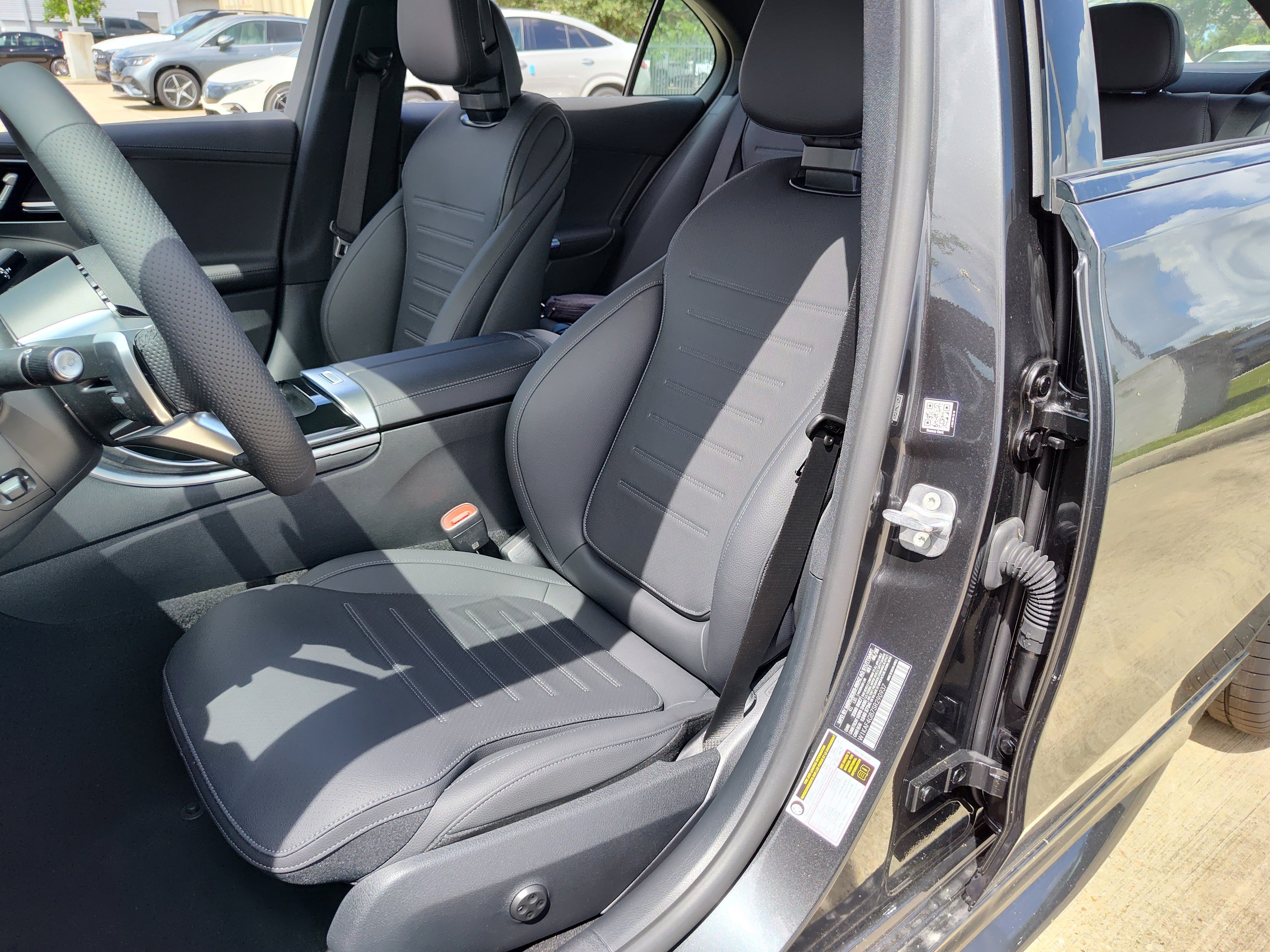 2025 Mercedes-Benz C-Class Sedan C 300 - Photo 21
