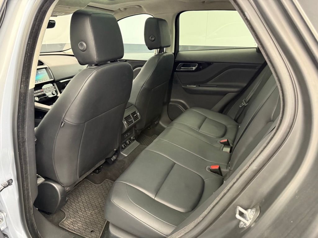 Used 2019 Silver Jaguar 25t Premium image 62