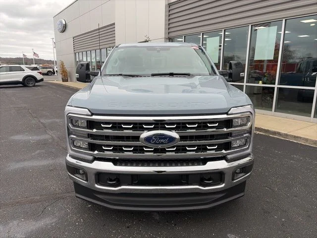 New 2026 Glacier Gray Metallic Tri-Coat Ford F-250® Lariat® image 33