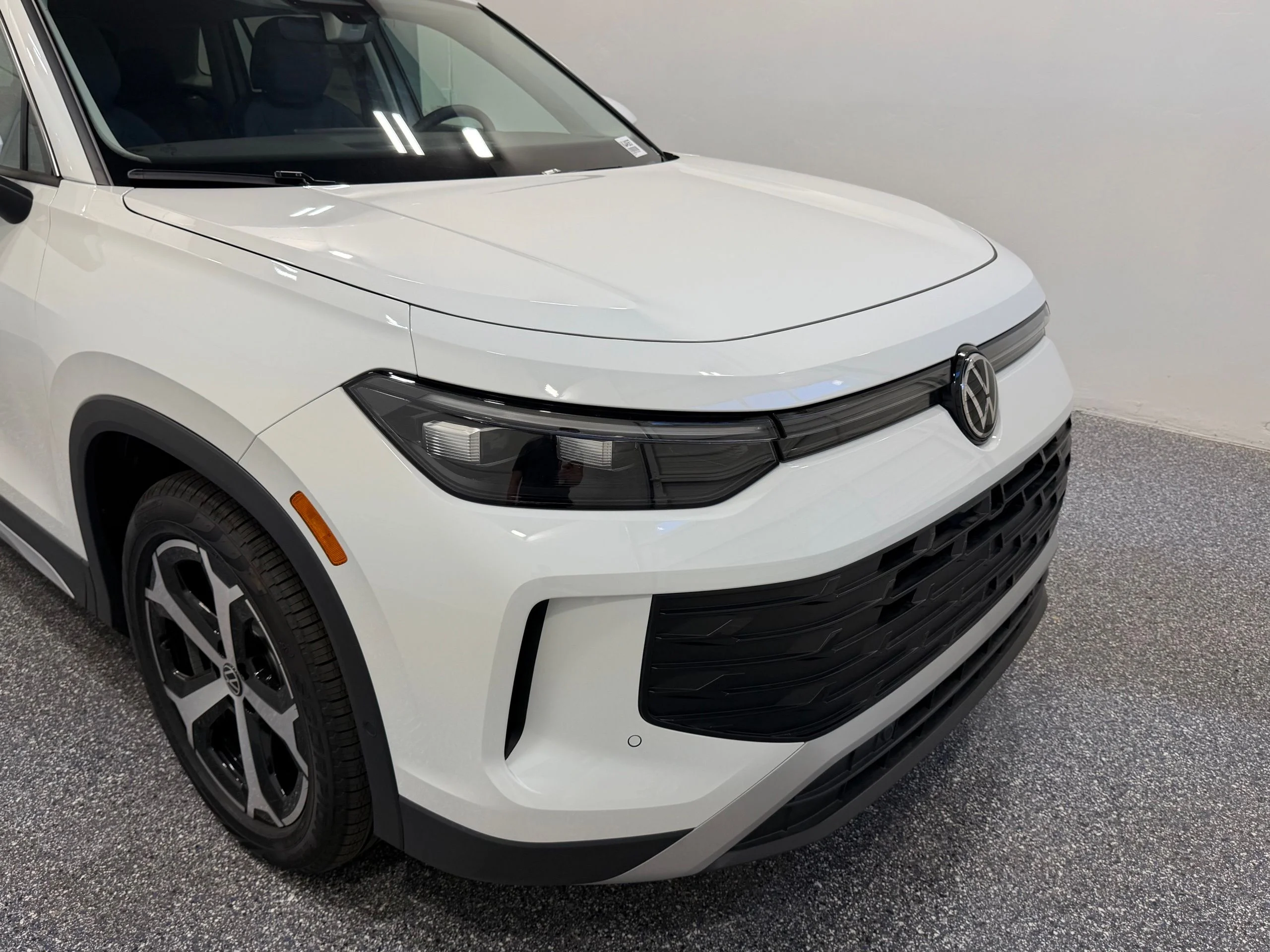 New 2026 White Volkswagen SE image 19