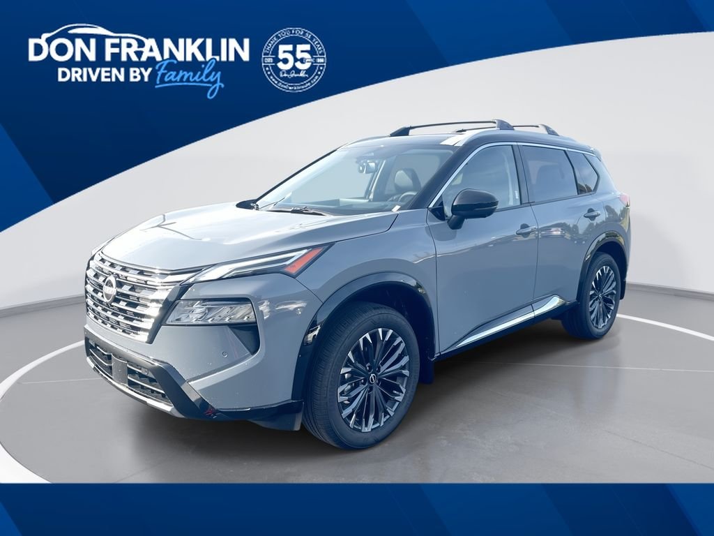 New 2026 Boulder Gray Pearl / Super Black Two-tone Nissan Platinum image 1