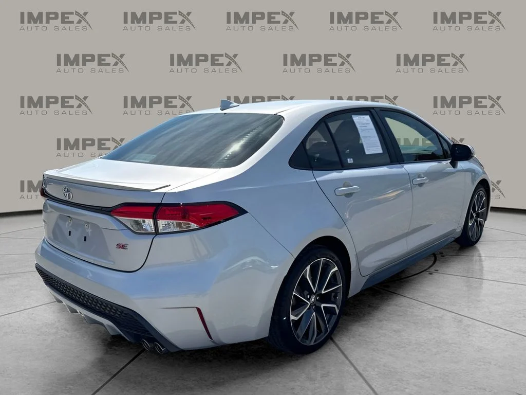 Used 2022 Silver Toyota SE image 3