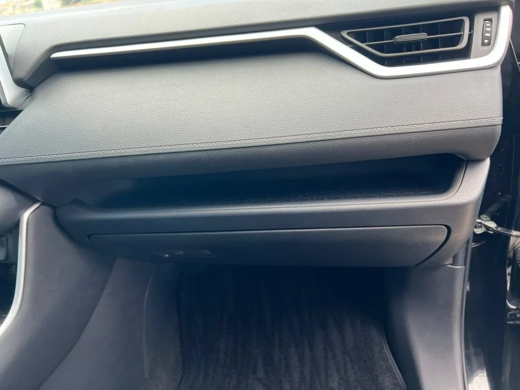 Used 2025 Black Toyota XLE image 26