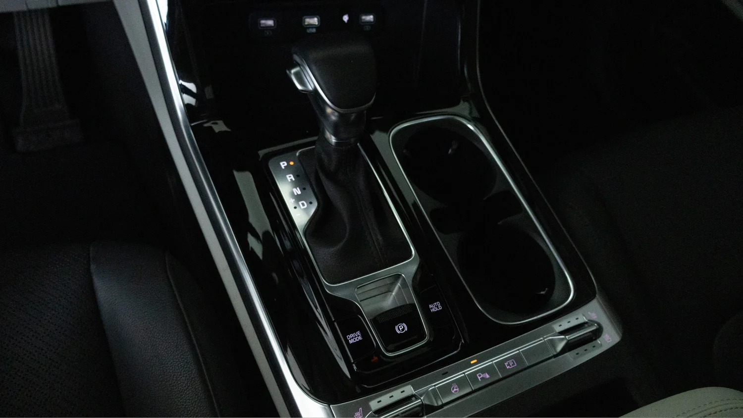 Used 2024 White Kia SX Prestige image 14
