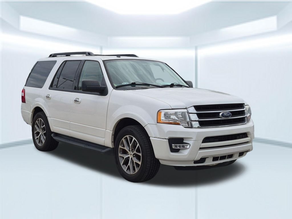 Used 2017 White Ford XLT image 3