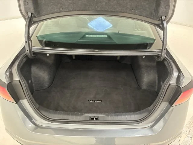 Certified Used 2024 Gray Nissan SR FWD image 17