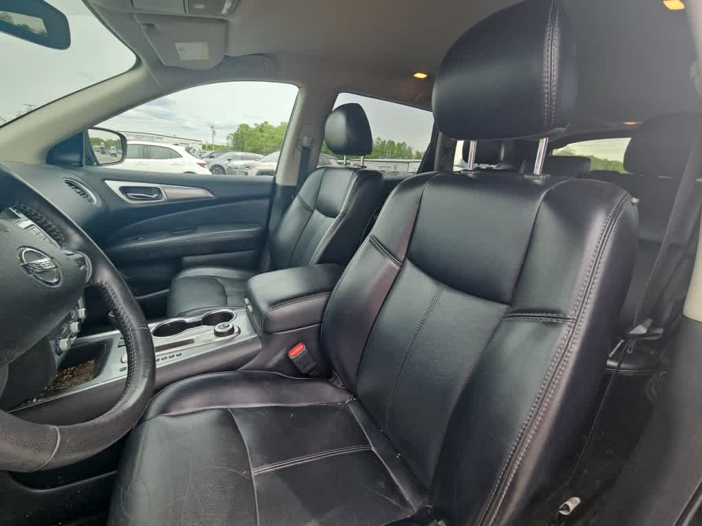 Used 2020 Magnetic Black Pearl Nissan SL image 12