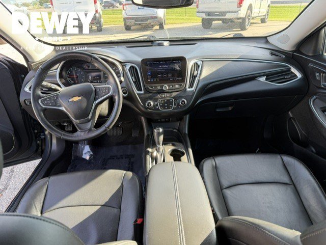 Used 2020 Shadow Gray Metallic Chevrolet LT image 25