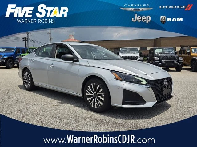 2024 Nissan Altima 2.5 SV