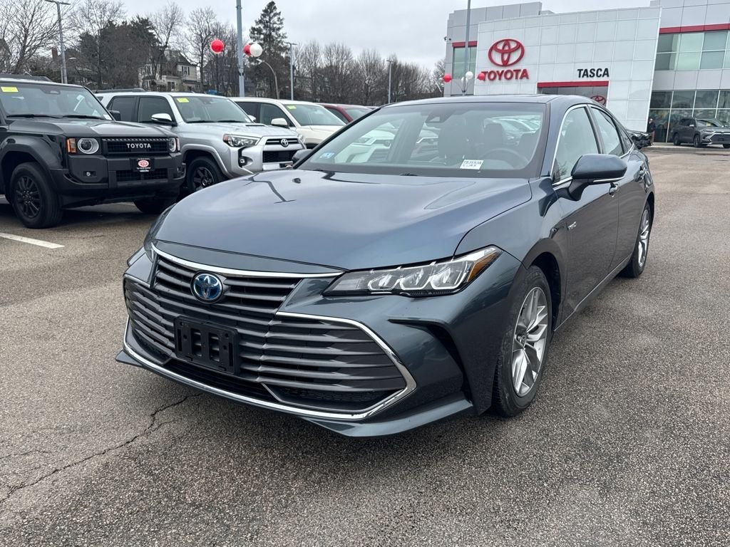 View vehicle photo 3