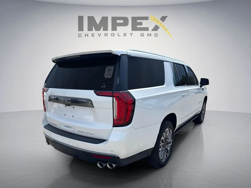 Used 2023 White GMC Denali Ultimate image 5