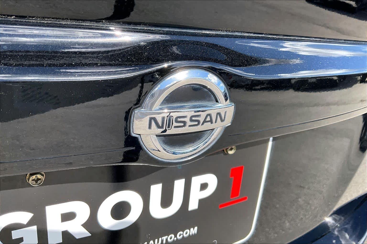 Used 2018 Super Black Nissan SV image 29
