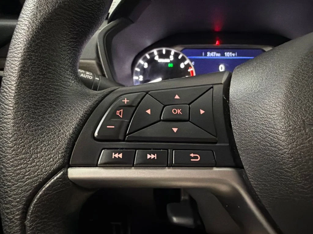 Used 2025 Gun Metallic Nissan 2.5 SV image 33