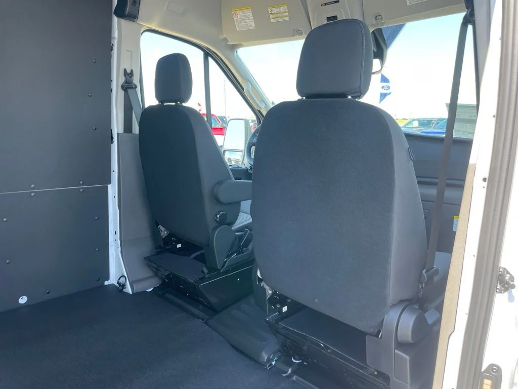 New 2026 Oxford White Ford Cargo Van image 51