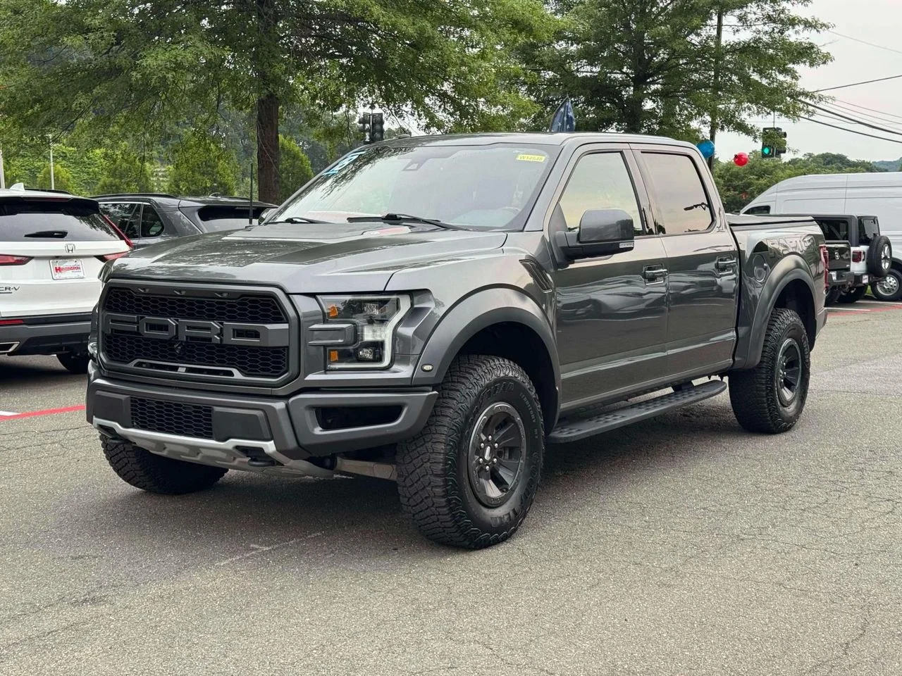 Used 2018 Magnetic Ford Raptor image 4