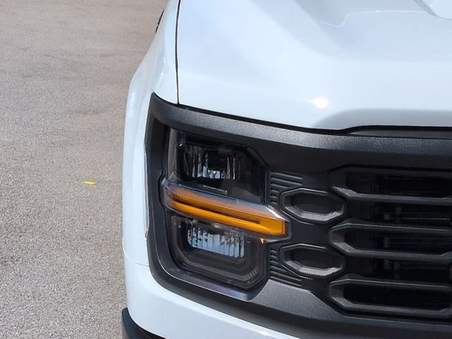 New 2026 Oxford White Ford XL image 10