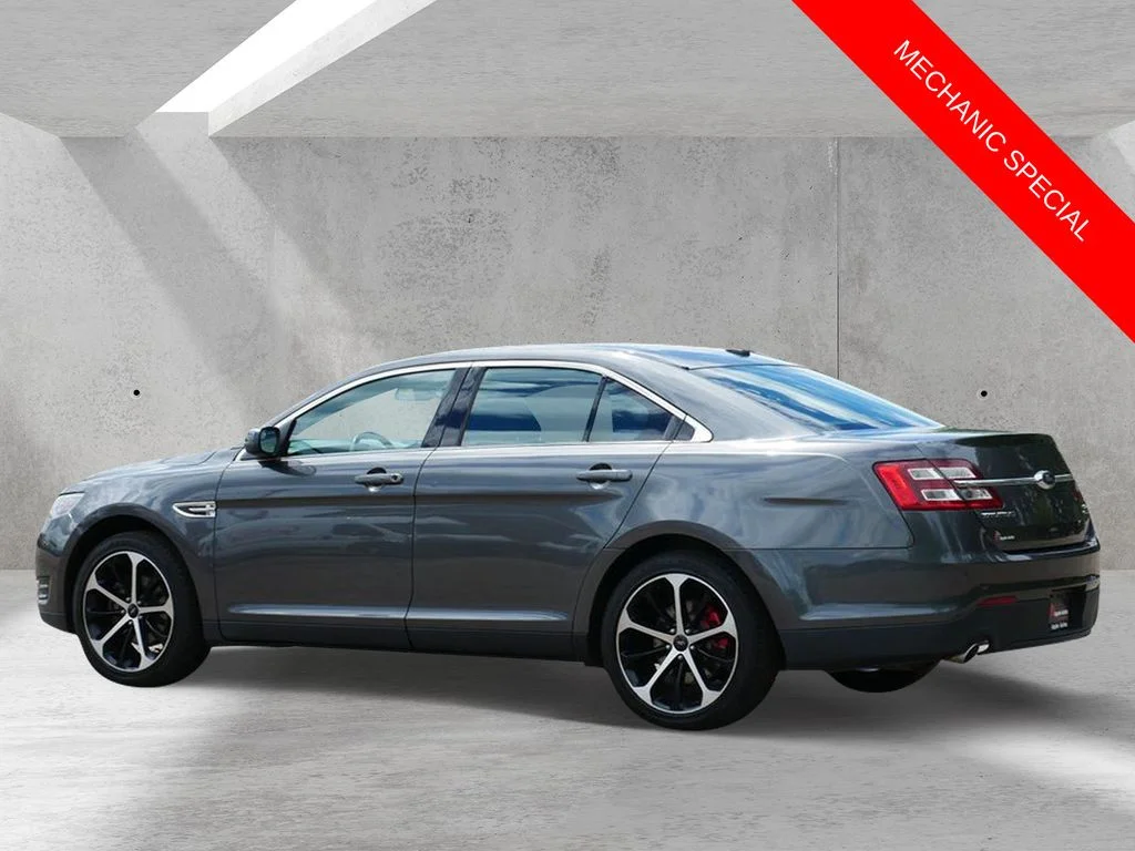 Used 2015  Ford SEL image 4