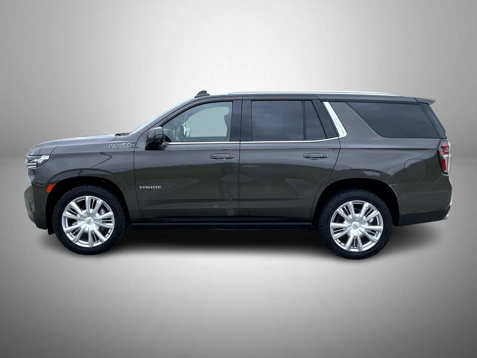 Used 2021 Gray Chevrolet High Country image 8