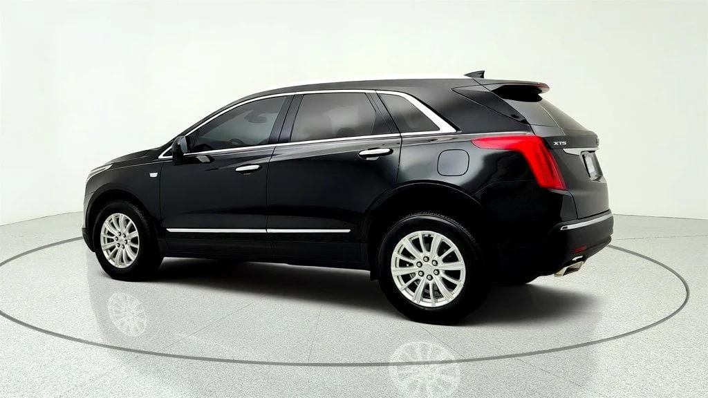 Used 2019 Stellar Black Metallic Cadillac FWD 4dr image 7