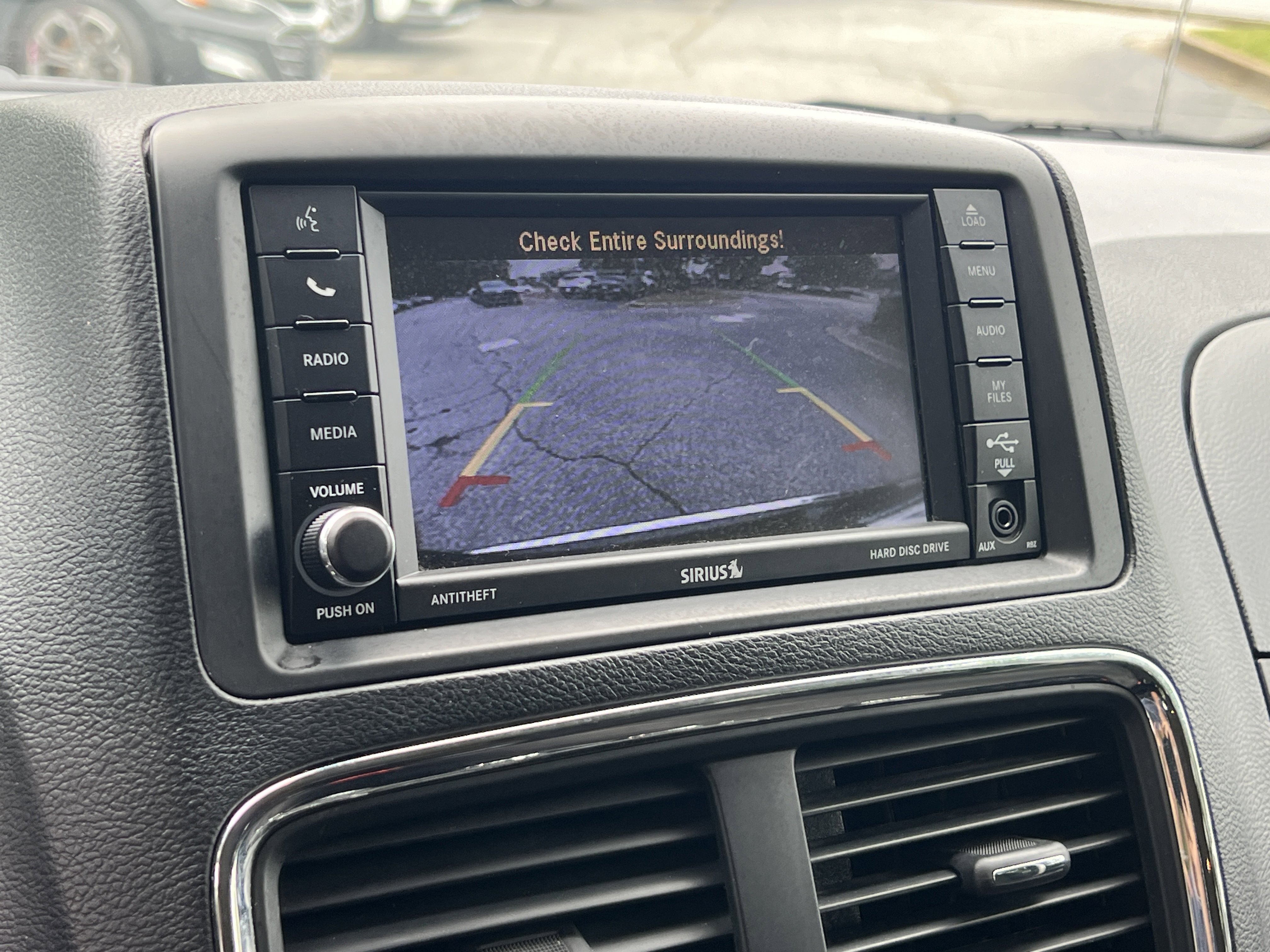 Used 2019 Black Onyx Crystal Pearlcoat Dodge SE image 27