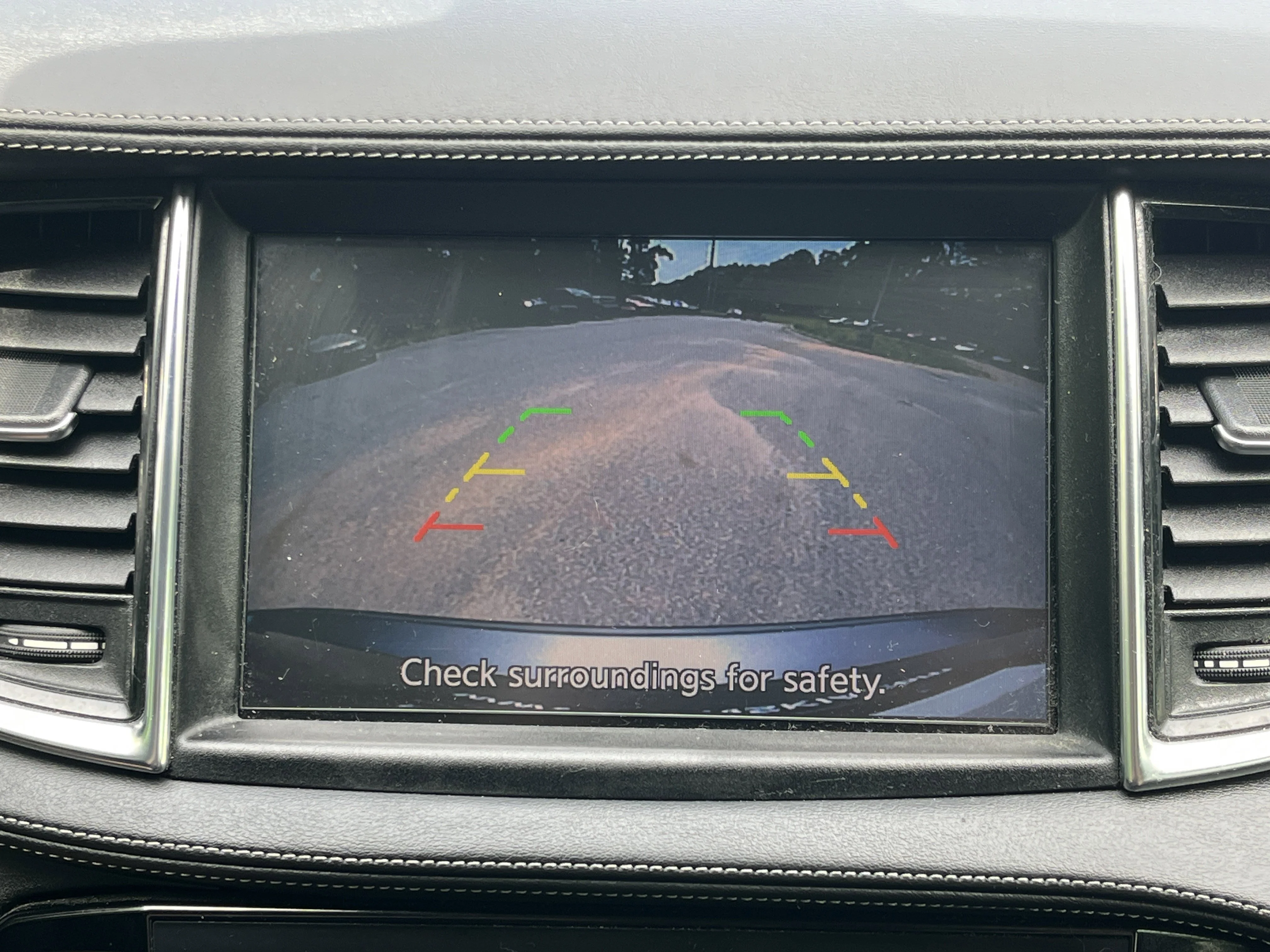 Used 2019 Graphite Shadow INFINITI LUXE image 7