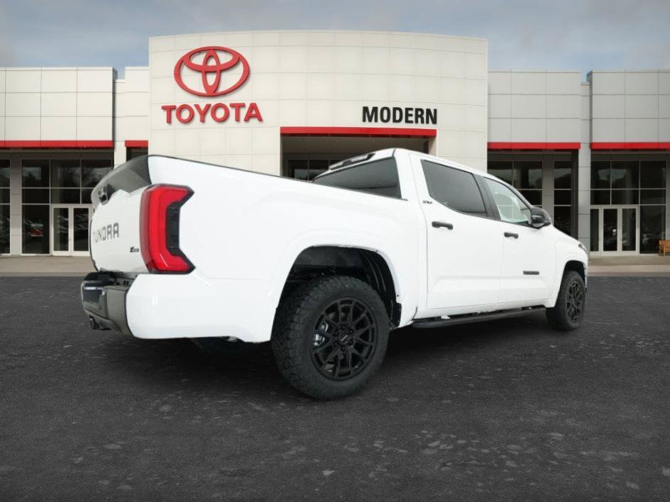 New 2026 Ice Cap Toyota SR5 image 5