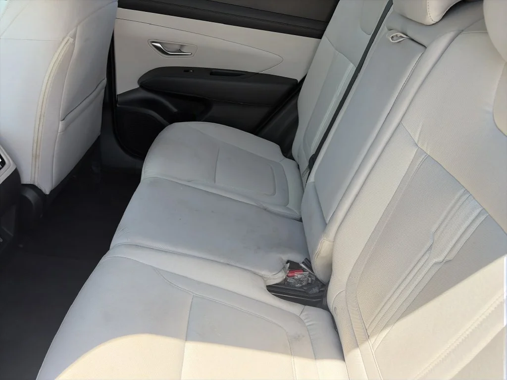 Used 2025 White Hyundai SEL image 28