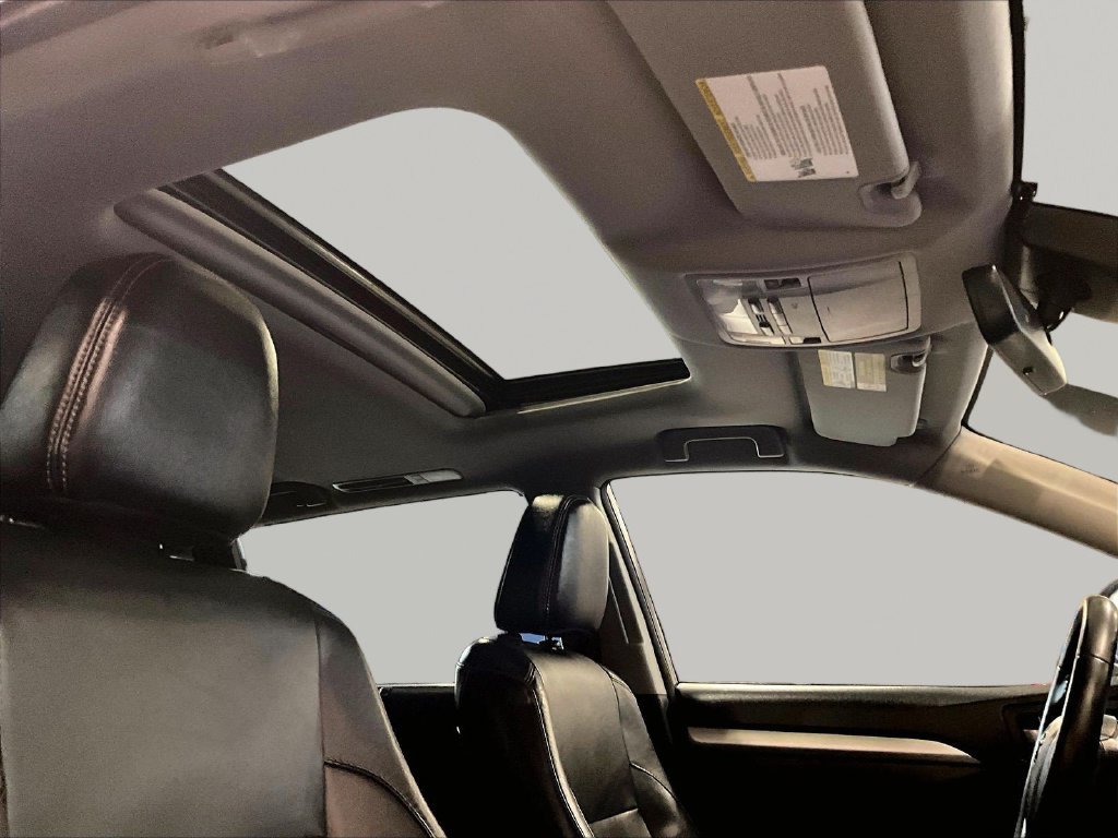 Used 2017 Black Toyota XLE image 23