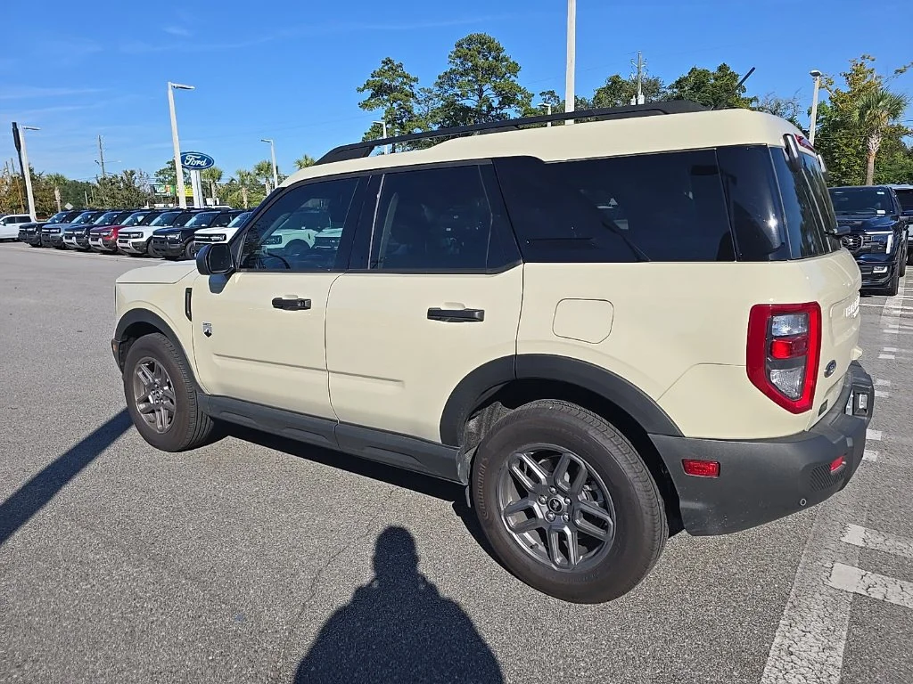 Used 2025 Beige Ford Big Bend image 5