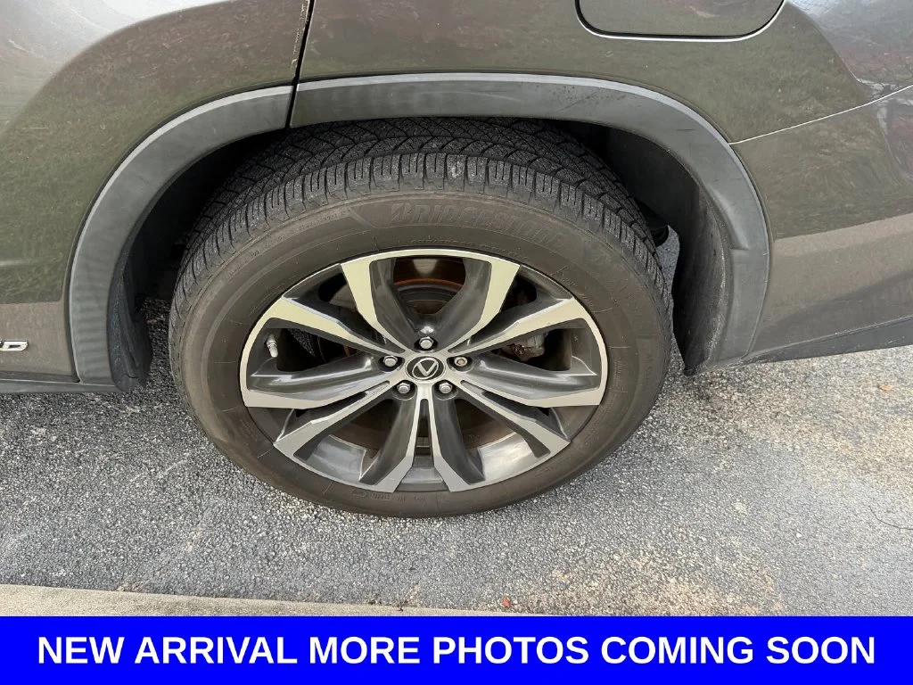 Used 2018 Gray Lexus 450hL Premium image 9