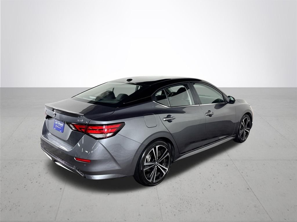Used 2022 Gray Nissan SR image 6