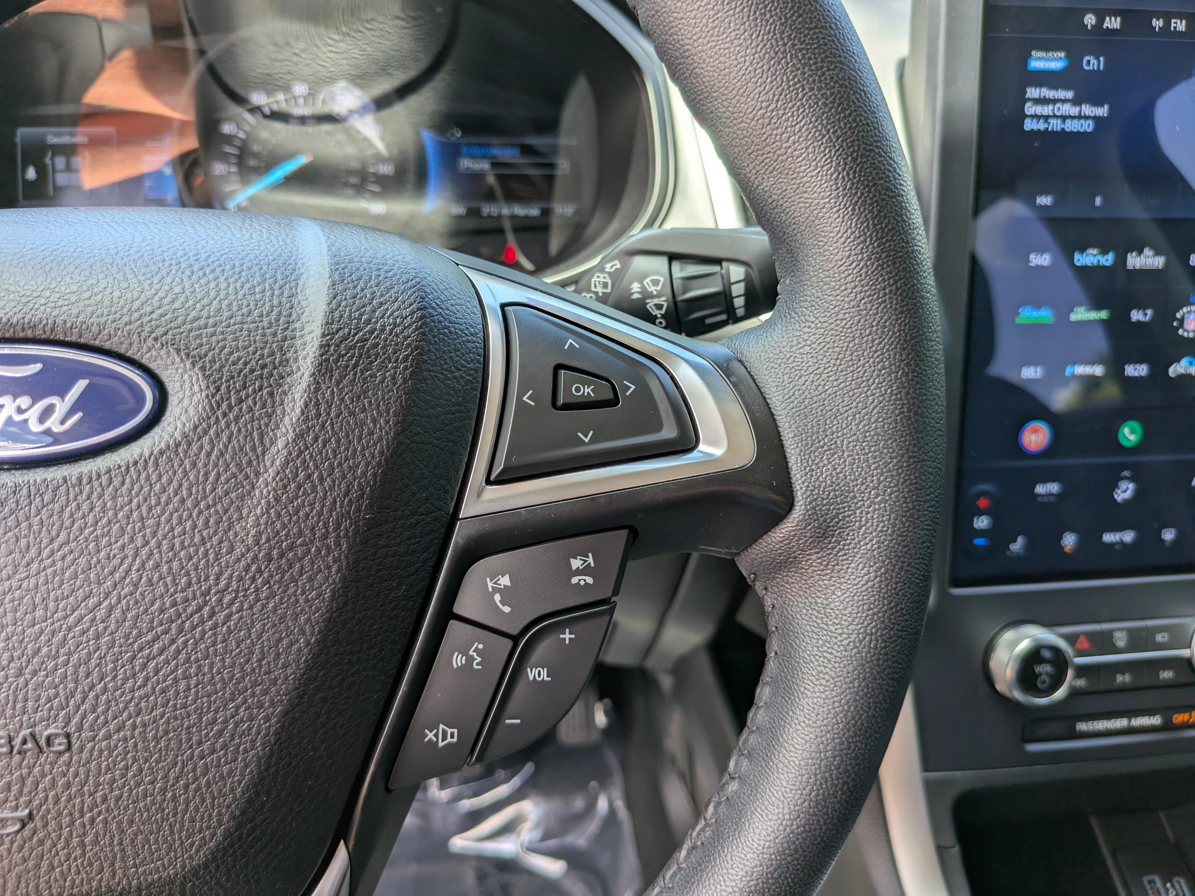 Used 2024 Agate Black Metallic Ford SEL image 35