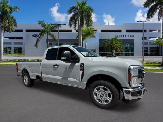 2026 Ford Super Duty F-250® XLT