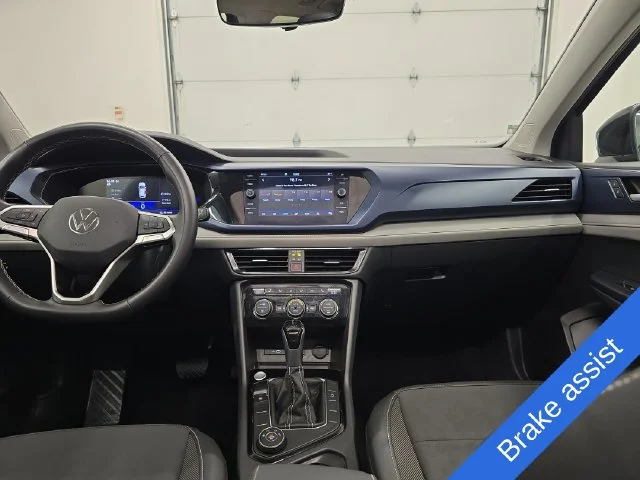 Used 2024 Deep Black Pearl Effect Volkswagen 1.5T SE image 13
