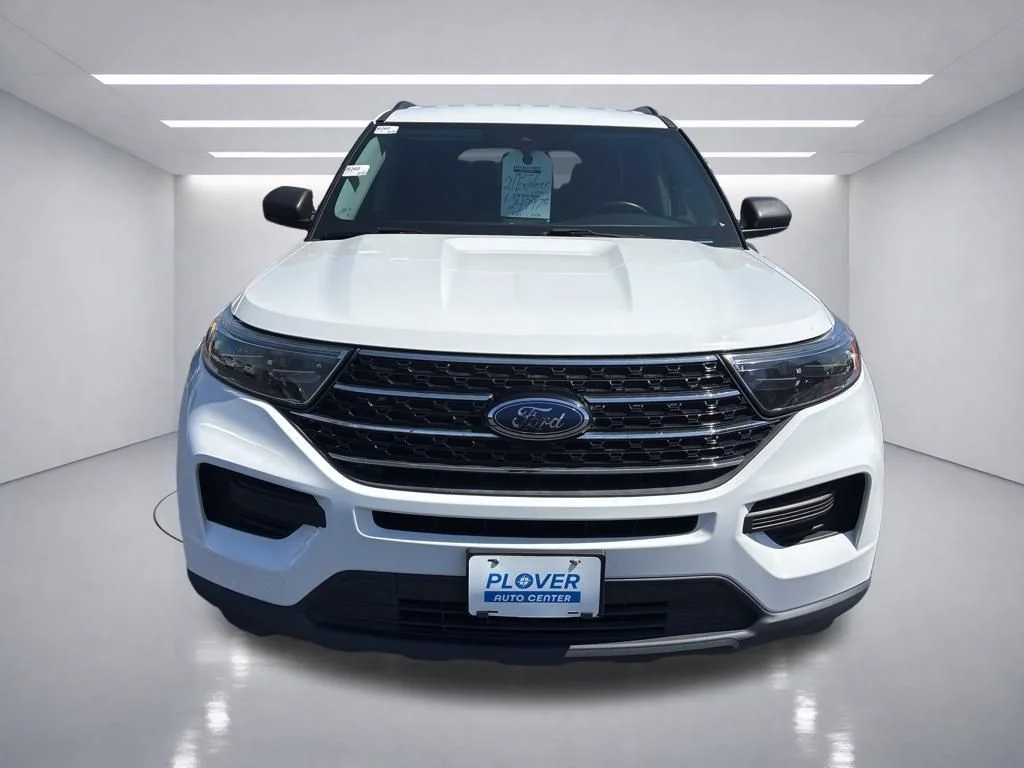 Used 2021 Oxford White Ford XLT image 9