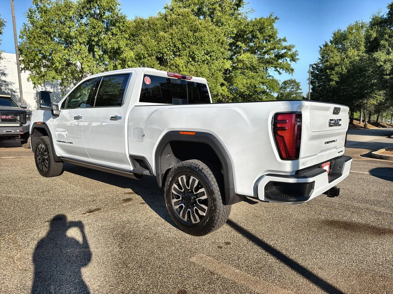 New 2026 Glacier White Tricoat GMC Denali Ultimate image 6