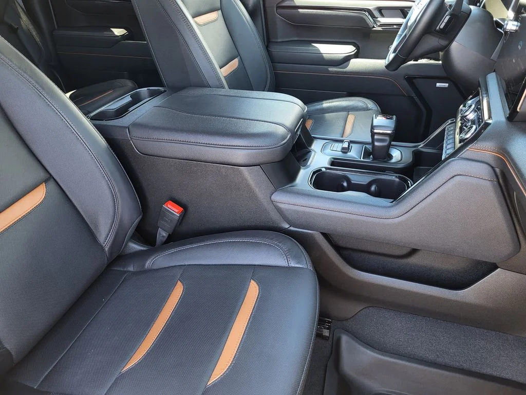Used 2025 Summit White GMC AT4 image 11