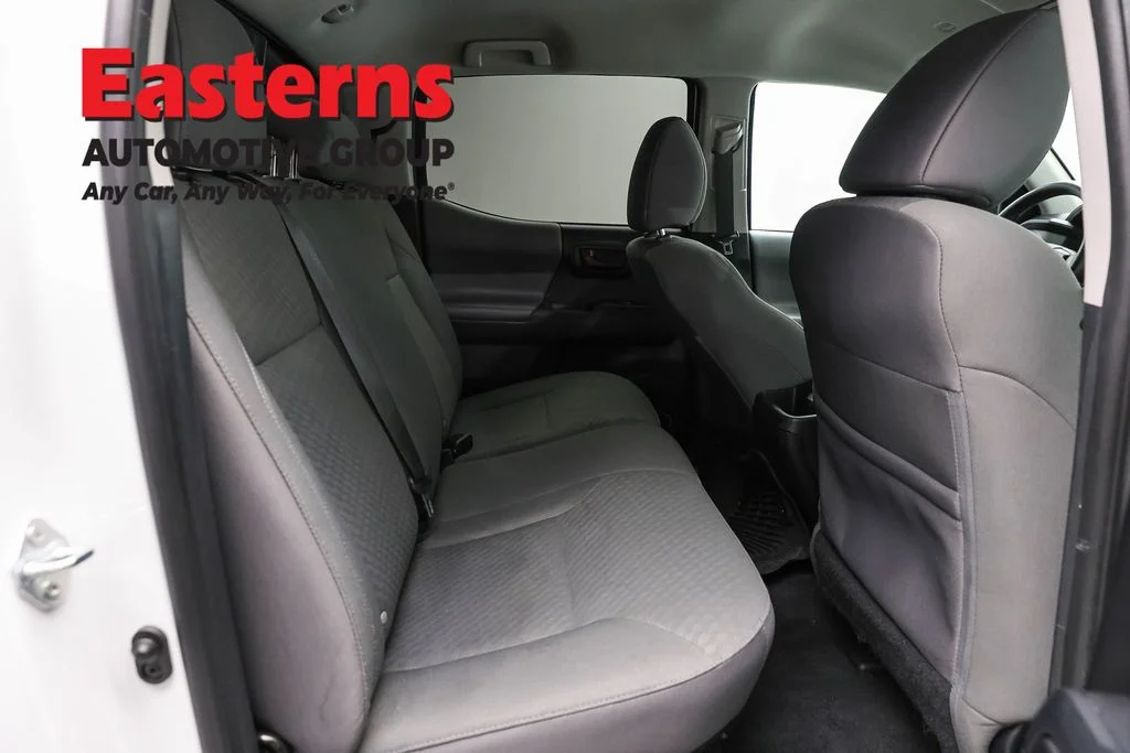 Used 2021 White Toyota SR image 23