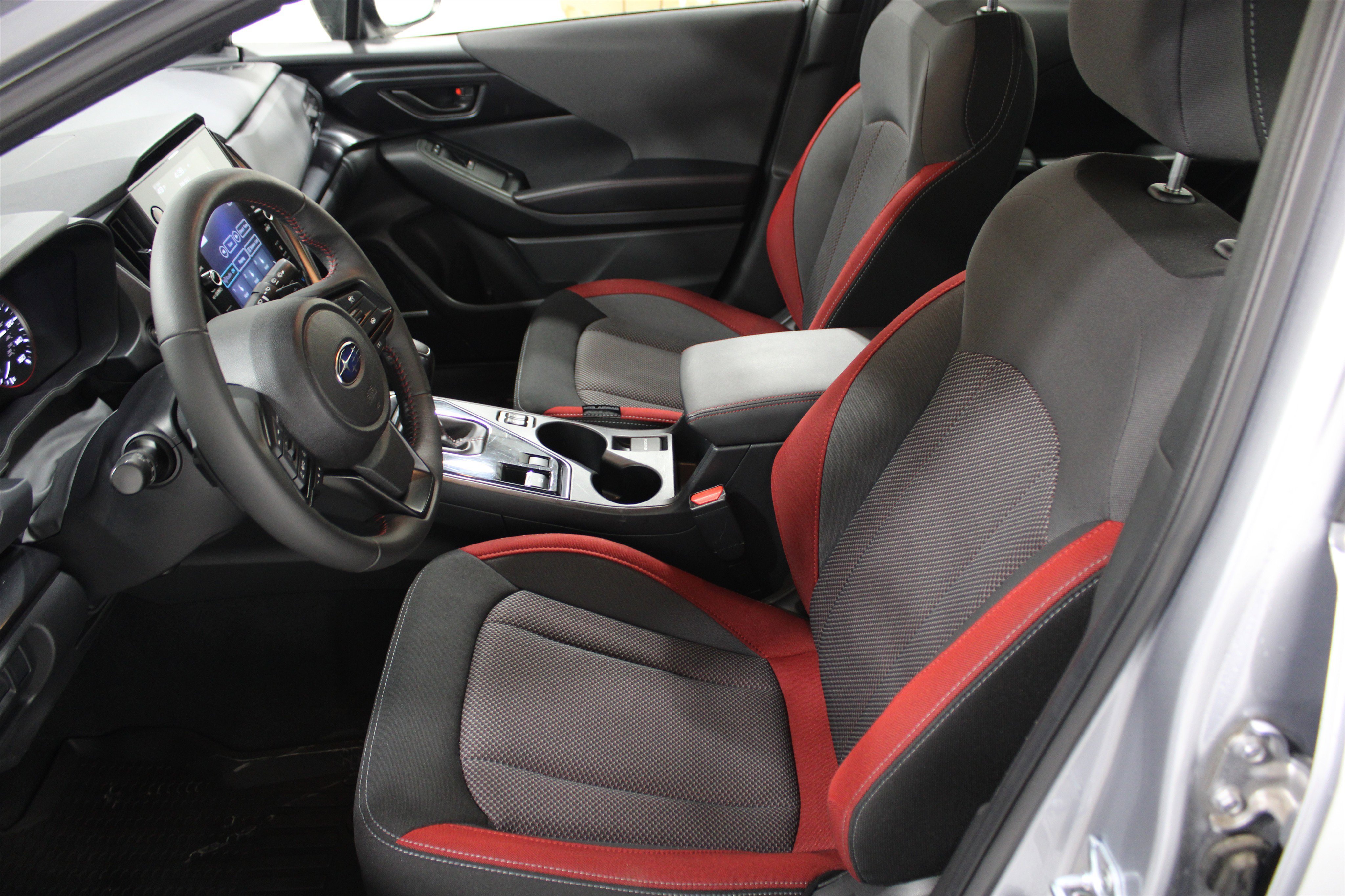 Used 2025 Ice Silver Metallic Subaru RS image 3