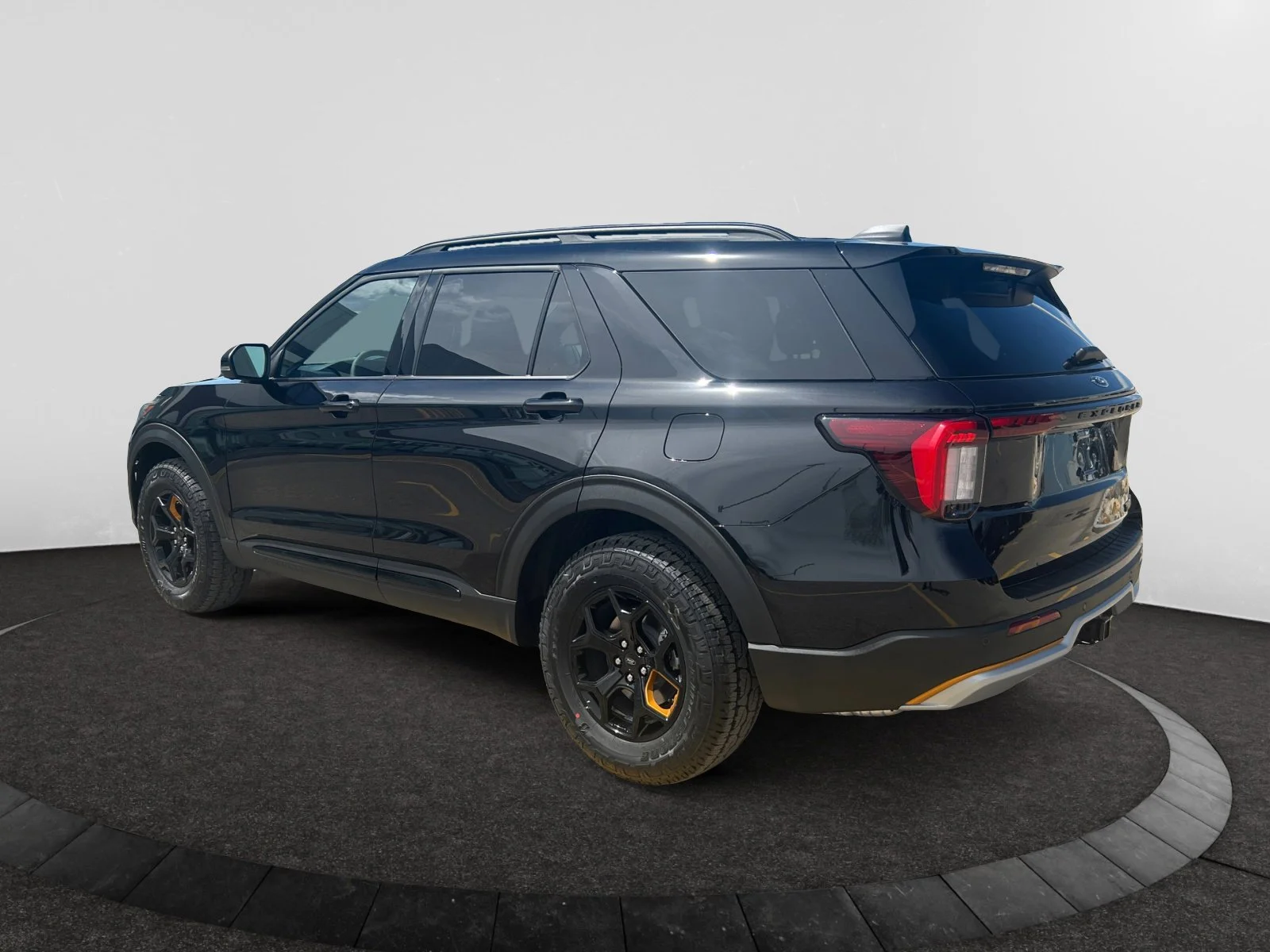 New 2026 Agate Black Metallic Ford Tremor image 3