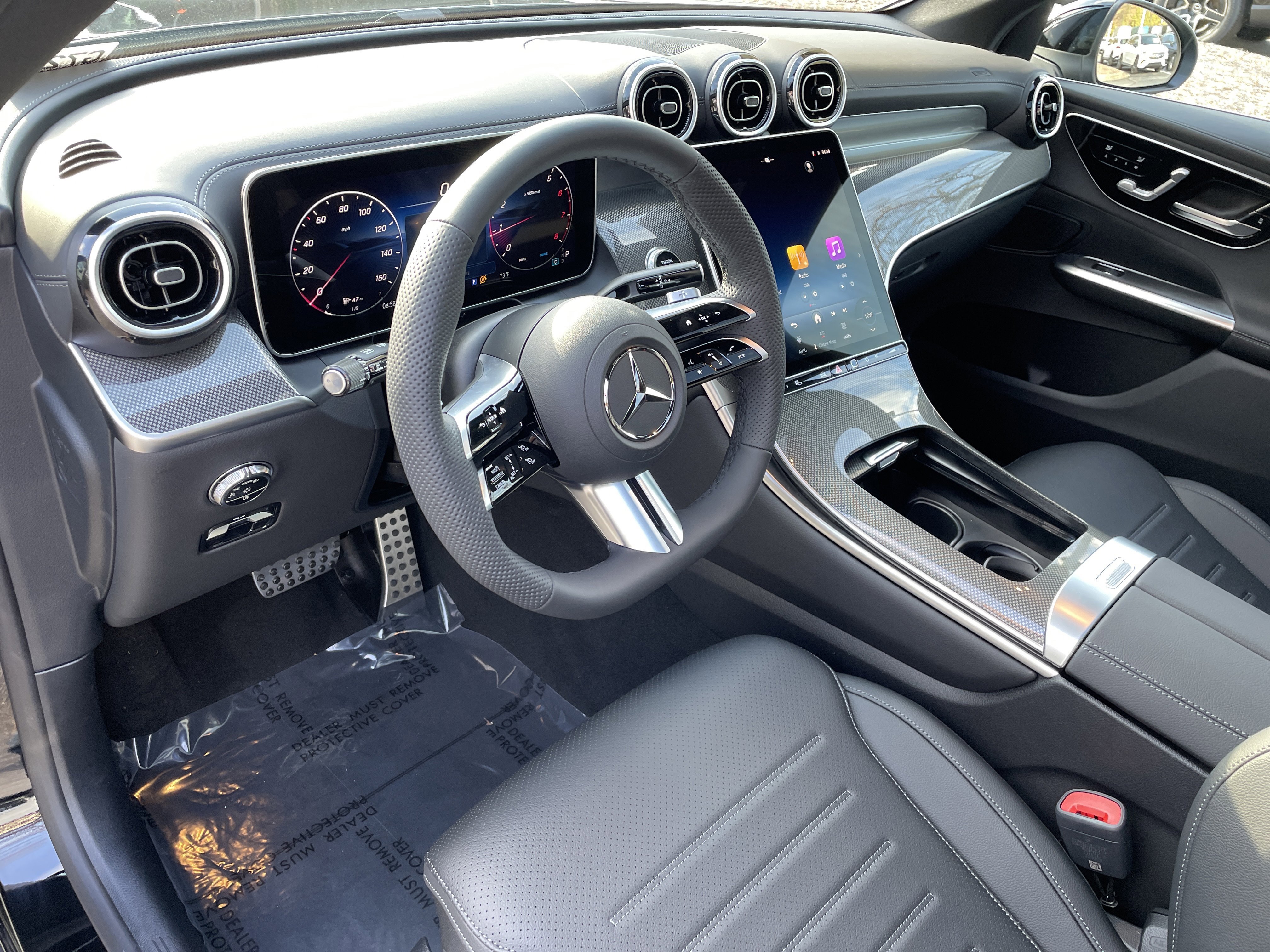 New 2026 Black Mercedes-Benz GLC 300 SUV image 19