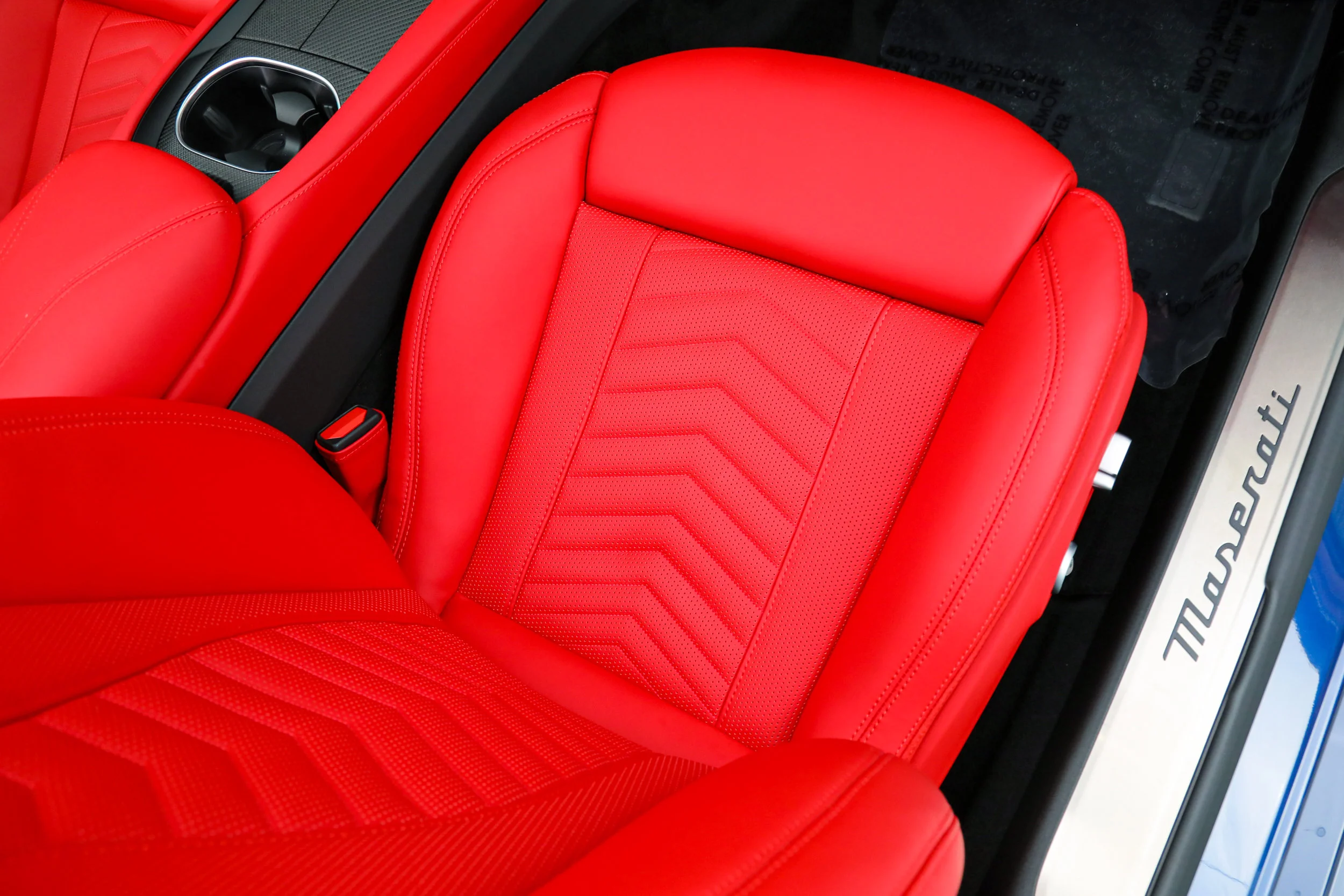 Certified Used 2026 Blue Maserati  image 18