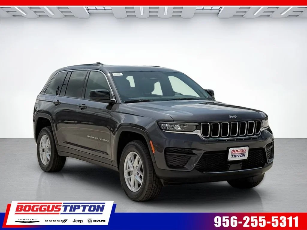New 2026 Baltic Gray Metallic Clear-Coat Exterior Paint Jeep Altitude image 1