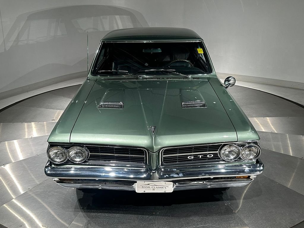 Used 1964 Green Pontiac  image 21