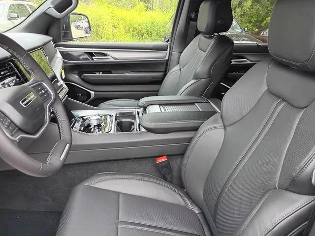 New 2026 Baltic Gray Metallic Clearcoat Jeep Limited Reserve image 12
