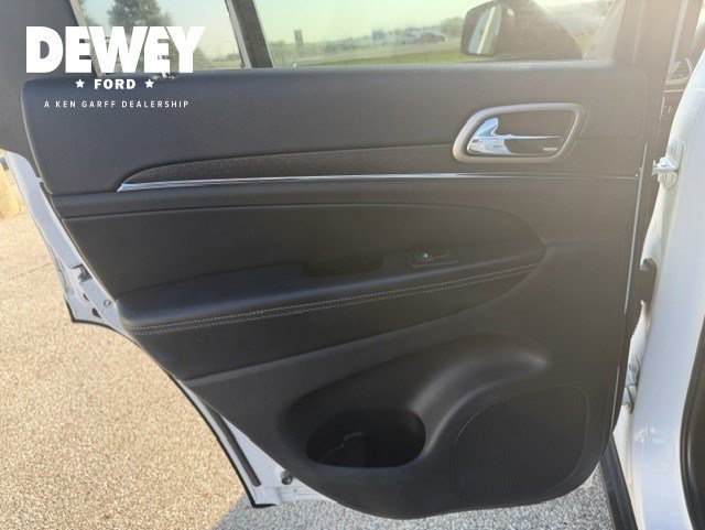 Used 2017 Bright White Clearcoat Jeep Limited image 24