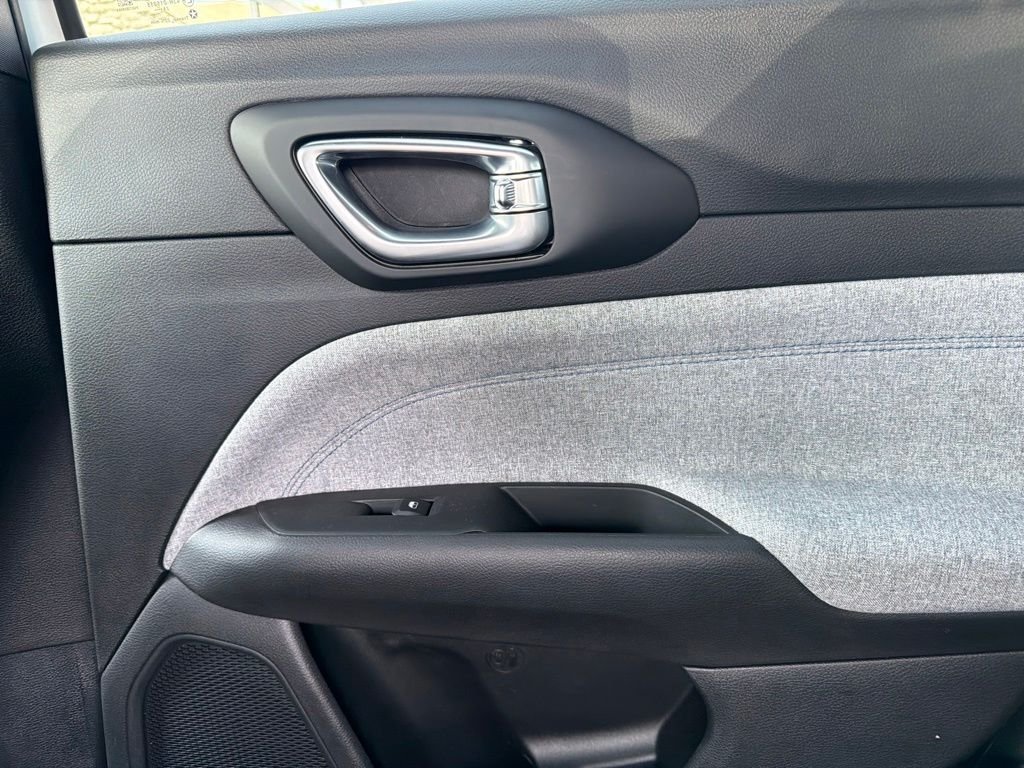 2026 Jeep Compass Latitude - Photo 14