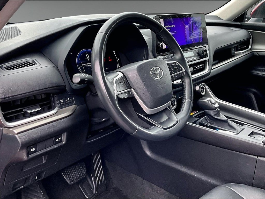 Used 2025 Red Toyota XLE image 8