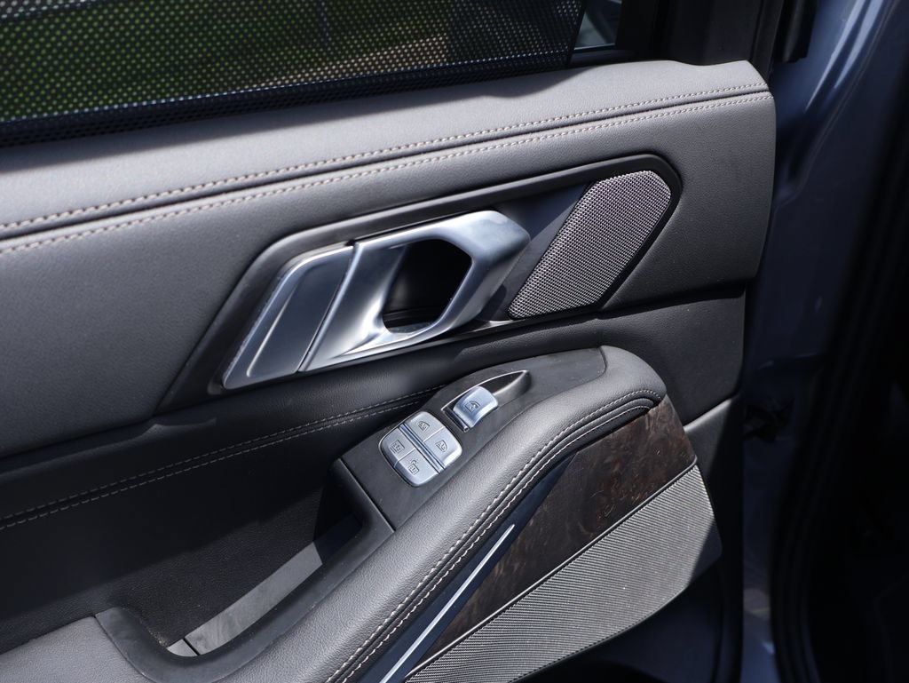 2025 BMW X7 40i - Photo 14